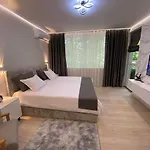 Apartment Sea Breeze 1