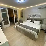 Sea Breeze 1 Apartment *