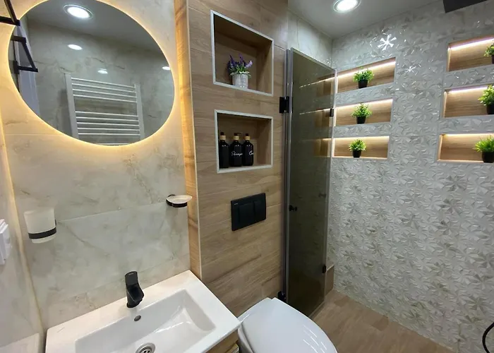 Апартамент Sea Breeze 1 *