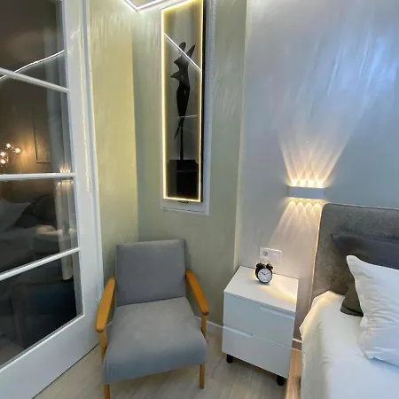 Apartment Sea Breeze 1 Warna