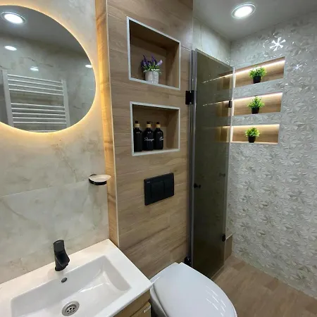 Апартаменты Sea Breeze 1 *