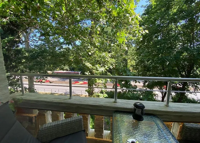 Sea Breeze 1 Apartment Warna